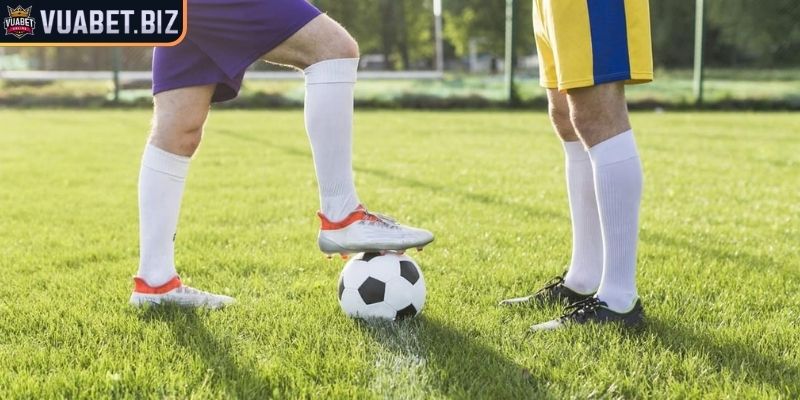 Kèo Giao Bóng Vuabet – Bí Quyết Nắm Lợi Thế Ngay Từ Giây Đầu 1 Tìm hiểu chi tiết về loại kèo giao bóng